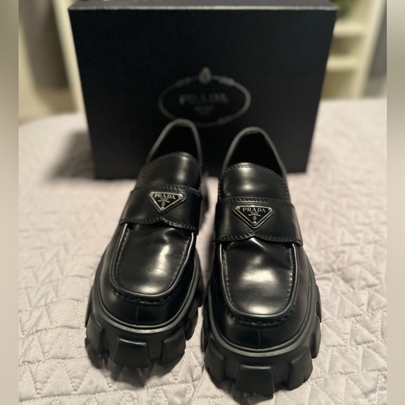 Monolith Lug Sole Loafer - Picture 3 of 3